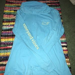 Vineyard vines longsleeve T-shirt with hood